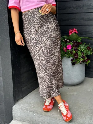 Europa Luxe Sheen Skirt (Leopard) by Z Supply